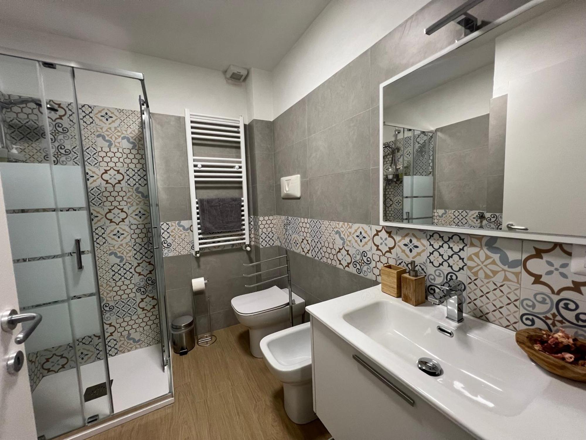 La Casa Di Lidia - Bocconi Apartment Milan Exterior photo